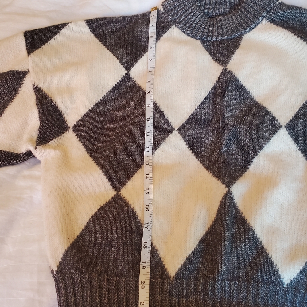 PRINGLE SWEATER - Picture 3 of 7